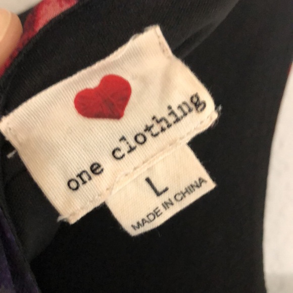 One Clothing || Sleeveless Cut-Out Waist Maxi Dress - Picture 4 of 8